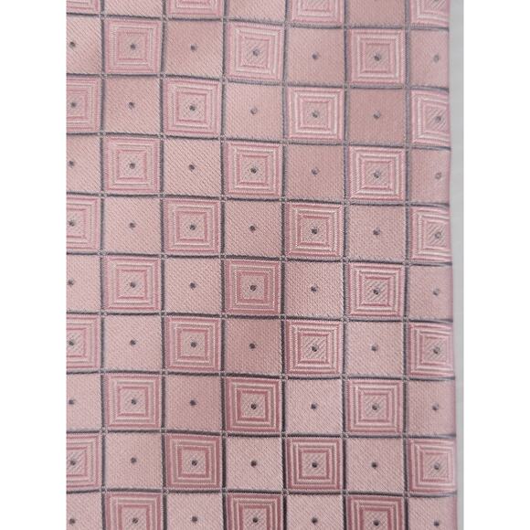 Donald Trump President Signature Collection Pink Geometric Square Tie 100%‎ Silk - Picture 6 of 8